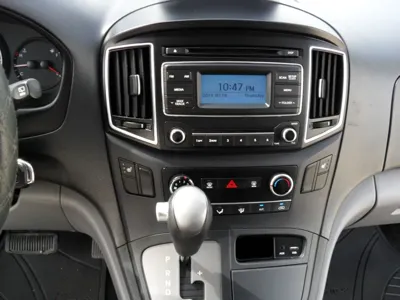 Hyundai Starex