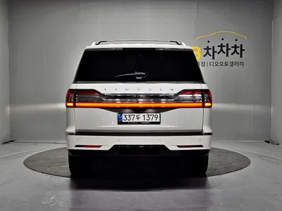 Lincoln Navigator