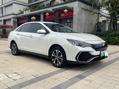 Venucia D60 EV
