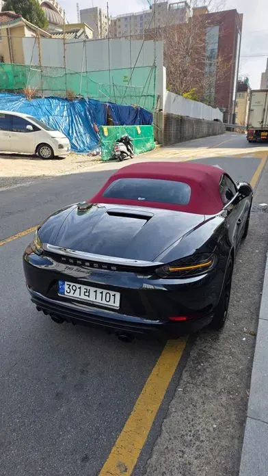 Porsche 718