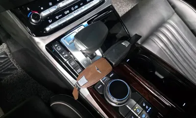 Genesis EQ900