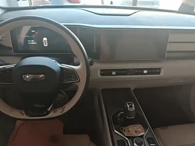 Geely ICON