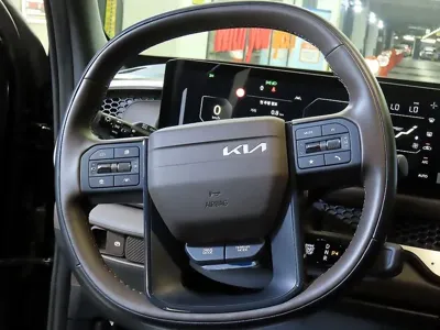 Kia Tasman