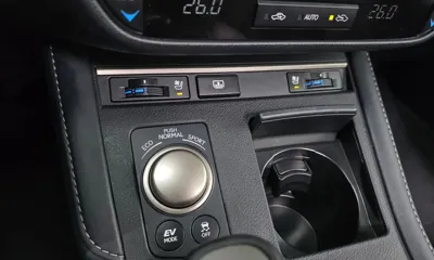 Lexus ES