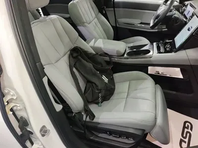 Nio ES8