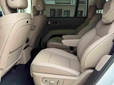 Li Auto 理想i8