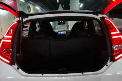 BYD e1