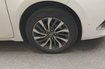 Toyota Corolla Hybrid E+