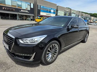 Genesis EQ900