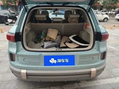 Geely ICON