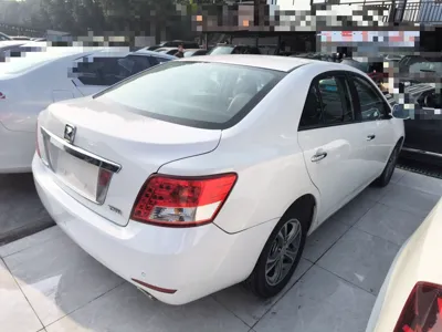 Zotye Z300