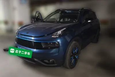 Lynk & Co 01