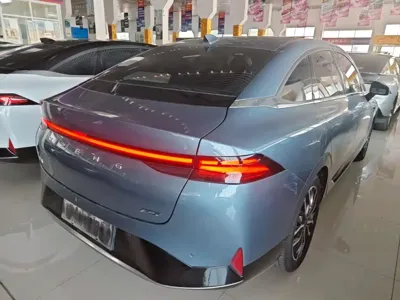 Xpeng P5