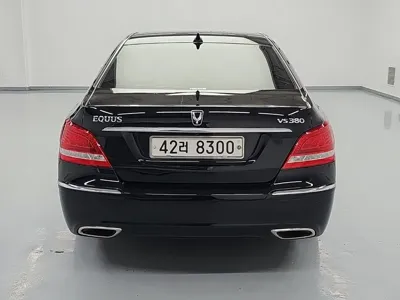Hyundai Equus