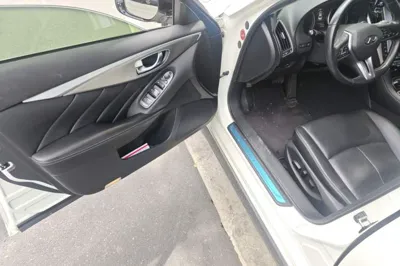 Infiniti Q50L