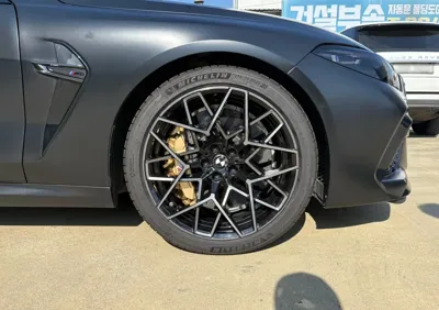 BMW M8