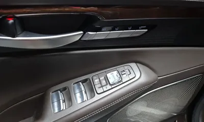 Genesis EQ900