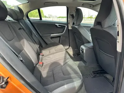 Volvo S60 (Import)