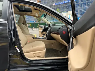 Toyota Reiz