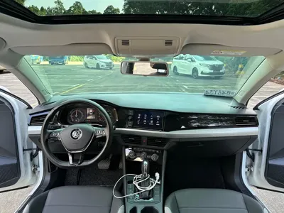 Volkswagen Bora EV