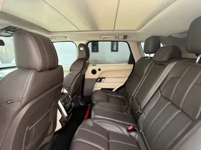 Land Rover Sport