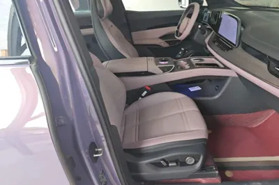 Hongqi Tiangong 08