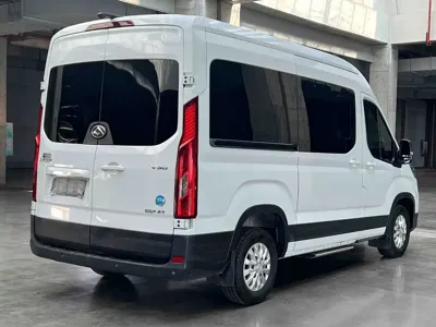 大通 V90