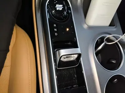 GAC Motor 传祺E8 PHEV