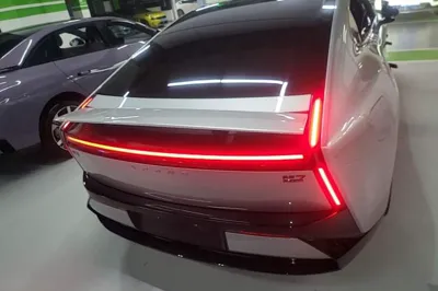 Xpeng P7