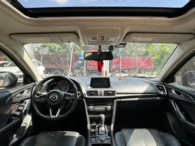 Mazda 3 Axela