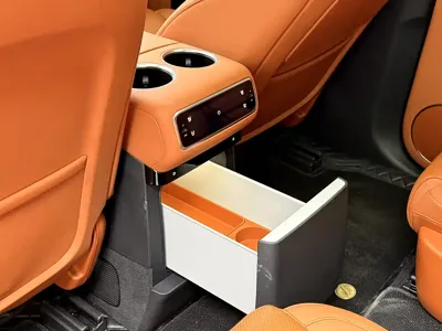 Li Auto Li L8