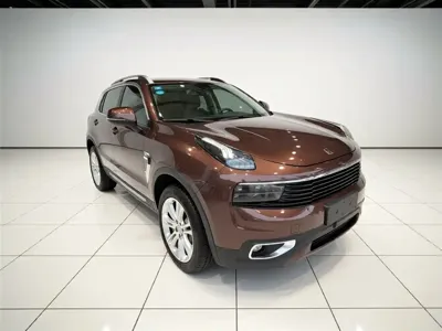 Lynk & Co 01