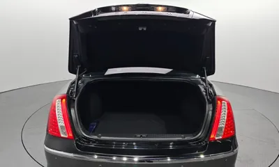 Kia Opirus