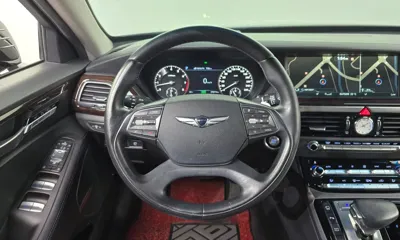 Genesis EQ900