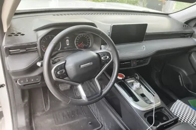 Haval Jolion
