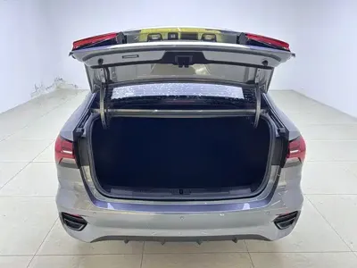 Roewe i5