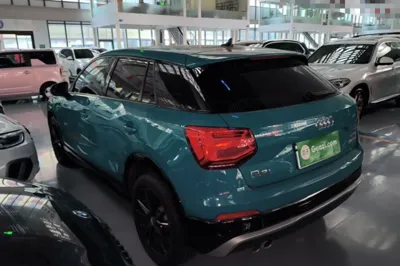 Audi Q2L
