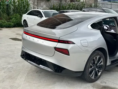 Xpeng P7