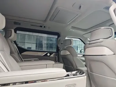 Volvo EM90