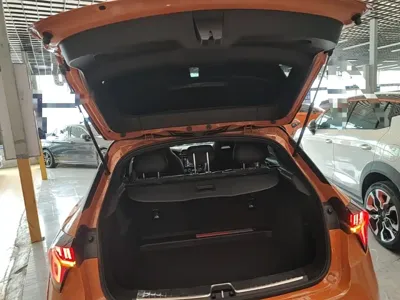 Lynk & Co 02 Hatchback