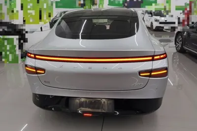 Xpeng P7