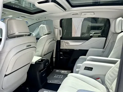 Buick GL8 Hybrid