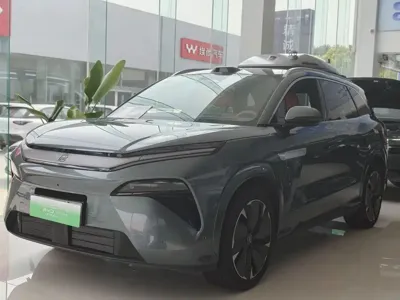 BYD 唐L