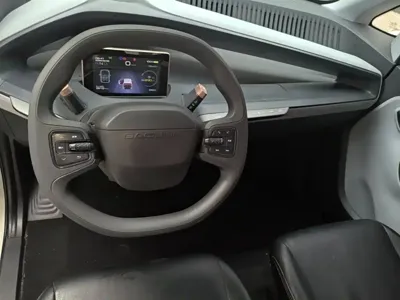 Baojun E200