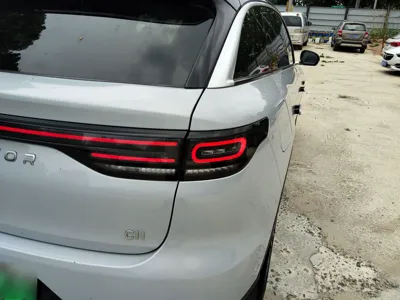 Leapmotor C11
