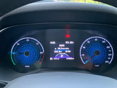 Hongqi Hongqi E-QM5