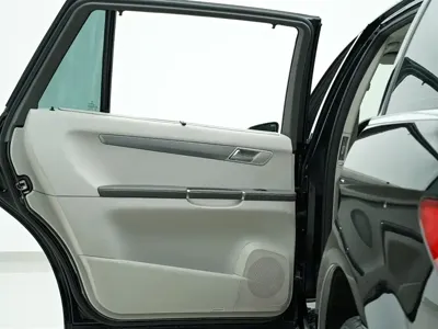 Mercedes-Benz R-Class