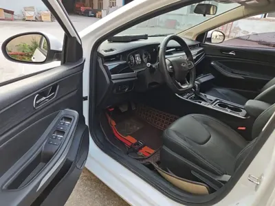 Chery Arrizo 5