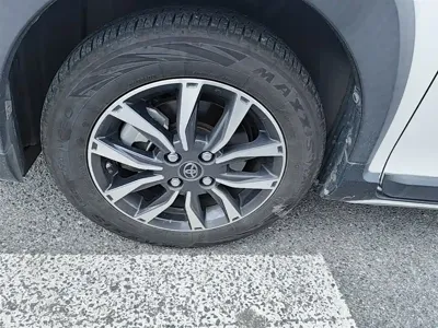 Toyota Yaris L