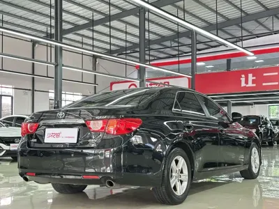 Toyota Reiz